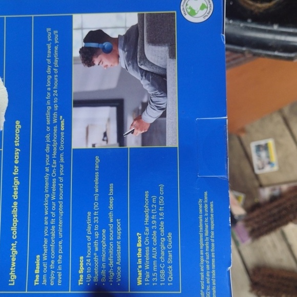 Onn.Groove Blue WIRELESS On-Ear Headphones Premium Sound/24 Hours Playtime NWT - Picture 2 of 3